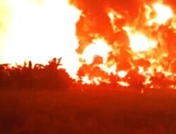 Kilang Balongan Meledak dan Terbakar