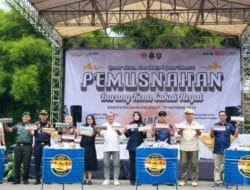 Pemdaprov Jabar Bersama Kanwil Bea Cukai Musnahkan Barang Kena Cukai Ilegal Senilai Rp10 Miliar