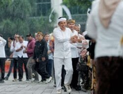 Gubernur Jabar Serahkan SK Pengangkatan dan Mutasi Kepala Sekolah