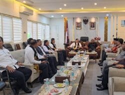 Kunjungi Gedung DPRA, Djamari Chaniago: Sejarah Baru Menko Polkam Datang ke DPR Aceh