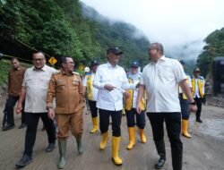 Percepat Pemulihan Konektivitas di Sumatera Barat, Menteri Dody Minta Kaji Jalur Alternatif Padang-Bukittinggi dan Penanganan Jembatan Malalak