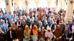 Seruni Serahkan Bantuan di Pidie Jaya, Ketum Seruni Tri Tito Dorong Transisi Pemulihan Dipercepat