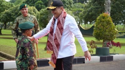 Kunjungi Brigif 18/Trisula, Menko Polkam Tekankan Profesionalisme Prajurit dan Cinta Tanah Air