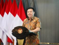 Di Pelantikan APDESI, Sekjen Kemendagri Kembali Ingatkan Pentingnya Bekerja untuk Masyarakat