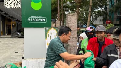 Pegadaian Kanwil X Jabar Tebar Keberkahan Berbagi 1.200 Paket Takjil untuk Masyarakat