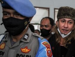 Bahar bin Smith Diperiksa 19 Jam, Polisi Belum Putuskan Penahanan