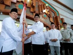 Lepas 1.679 Jemaah Haji, Wali Kota: Fokus Ibadah, Jaga Kesehatan, Doakan Indonesia