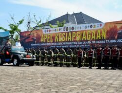 Pimpin Apel Siaga di Kalbar, Menko Polkam Dorong Pencegahan Dini dan Sinergi Hadapi Karhutla