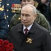 Putin Sebut Rusia Lawan Kekuatan NATO Saat Parade Militer di Moskow