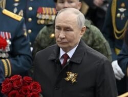 Putin Sebut Rusia Lawan Kekuatan NATO Saat Parade Militer di Moskow
