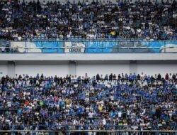 Bukan Cuma Jago Main, Farhan Bocorkan Kriteria Pemain Impian Persib Musim Depan