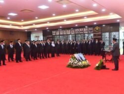 Dedikasi untuk Negeri, 8 Pegawai PLN Raih Satyalancana Wira Karya dan Pembangunan