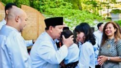 Tangis Rindu Pecah di Paris Saat WNI Rayakan Iduladha Bersama
