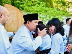 Tangis Rindu Pecah di Paris Saat WNI Rayakan Iduladha Bersama