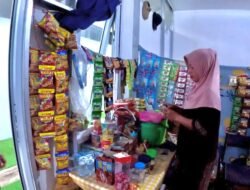 Ada Semangat dan Kehidupan Baru dari Balik Pintu Huntara
