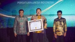 Anugerah Kejaksaan Jadi Alarm Evaluasi, Menko Polkam Ingatkan Jangan Cepat Puas