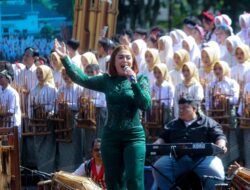 Di Tengah Kota Modern, Suara Angklung Bandung Masih Menghidupkan Kebersamaan