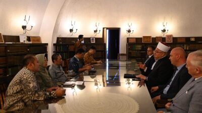 Wamenlu RI Bahas Moderasi Beragama dan Geopolitik Dunia Saat Bertemu Grand Mufti Kroasia