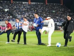 UMKM Ikut Panen Berkah di Pembukaan Piala Presiden 2026, Mendagri Apresiasi Penataan Kawasan Stadion